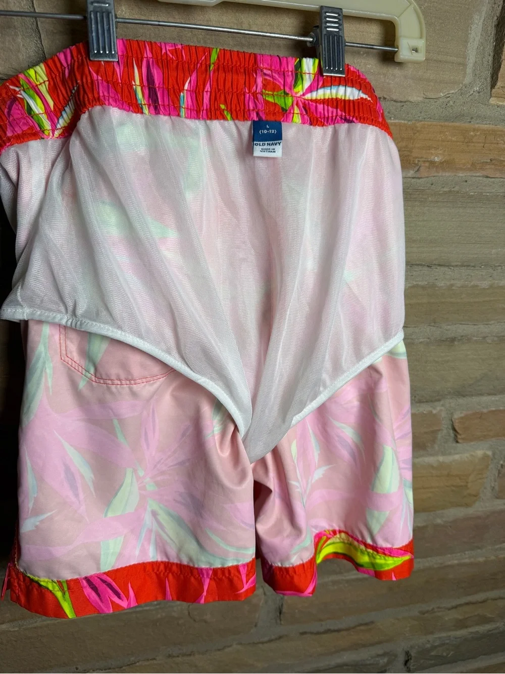Old Navy boys  Swim Shorts - Vibrant Tropical Print . Size 10